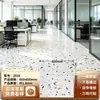 As placas elásticas de piso vinílico LVT (pedra plástica) são à prova d'água, resistentes ao desgaste e à umidade, com padrões de madeira e pedra, disponíveis a granel para escritórios, escolas e hotéis.