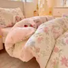 Nuevo Conjunto de Cuatro Piezas de Algodón 100% con Forro de Leche, Estampado Floral de Dibujos Animados, Grado Madre-Bebé, Clase A, Otoño/Invierno 2026, Conjunto de Tres Piezas para Cama de Estudiante
