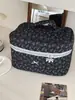 Bolsa de Maquillaje Floral Blanco y Negro Noche Oscura Bolsa Sencilla para Guardar Cosméticos Estilo Girly Pequeña Fresca Portátil Bolsa de Maquillaje para Estudiante