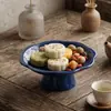 Prato Cerâmico Colorido de Pétalas com Pé Alto para Chá e Sobremesa Mesa de Chá Zen Retrô Prato para Petiscos Prato Pequeno para Degustação Prato de Oferenda para Pequeno Altar