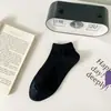 Nuevos calcetines de barco de verano para mujer, calcetines invisibles de malla transpirable para mujer, calcetines de corte bajo, color liso, calcetines cortos de caña baja estilo japonés, venta al por mayor