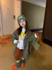 Otoño 2026 Ropa Nueva para Niños Estilo Coreano Ropa para Niños Chaqueta Corta con Cintura Ajustada para Niñas Chaqueta Lavada con Efecto Desgastado