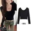 Camiseta de manga larga para mujer con doble cuello en U, nueva camiseta básica versátil de corte ajustado para mujer, nuevo top ajustado para mujer de otoño e invierno