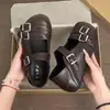 Sapatos Mary Jane com sola grossa, que aumentam a altura, estilo slip-on, adequados para combinar com saias, nova coleção outono 2026, sapatilhas populares de bico fino