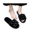 2024 Comércio Exterior Novas Chinelas Maomao Planas Femininas Moda Uma Tira Casa Fivela Decorativa de Metal Chinelos Transfronteiriços