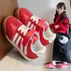 Zapatos deportivos rojos transpirables para niños 2026 modelo nuevo primavera y otoño para niños y niñas, zapatos casuales para bebés y niños pequeños, modernos
