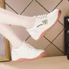Sapatos Casuais Esportivos de Viagem Slip-on Modernos Flats Femininos Novidades Outono 2026 Versátil Solado Macio Leve Antiderrapante