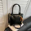 Bolsa Satchel de Balde Casual de Alto Padrão Retrô 2025 Nova Tendência Textura Versátil Bolsa Feminina Estilo Estrangeiro Ombro Único Transversal