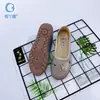 Zapatos de Tela de Old Beijing Transfronterizos Bordados Nuevos Antideslizantes de Suela Blanda para Mujeres de Mediana Edad y Personas Mayores Zapatos Planos Casuales Slip-On en Stock