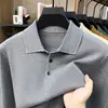 Moda para hombre al por mayor: popular suéter de punto de manga larga con cuello camisero, nueva camisa básica lisa casual de otoño e invierno para hombre