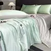 Conjunto de Colcha de Verão de Seda Lavada Classe a com Quatro Peças, Colcha Refrescante de Verão de Luxo Leve, Colcha Lavável à Máquina para Ar Condicionado, Colcha Refrescante para Dormitório