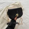 Bolsa Sela Personalidade da Moda 2024 Nova Fivela de Trava Bolsa Feminina Moda de Nicho Bolsa de Ombro Elegante Bolsa Transversal Simples na Moda Tendência