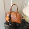 Bolsa de almohada de diseño de nicho de comercio exterior 2026 Otoño e Invierno Nuevo estilo Bolso de hombro Elegante Versátil Bolso cruzado Moderno Bolso pequeño