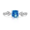 Bestseller de Tiktok y Xiaohongshu: Un Ramo de Flor de Hielo de Luz de Estrellas Anillos Cortados para Mujer con Incrustaciones de Diamante de Alto Carbono Envío Transfronterizo Europeo y Americano