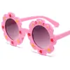Óculos de sol infantis para meninas, óculos de sol decorativos fofos com flor e letra, óculos de sol à prova de UV para viagens de verão na praia