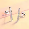 Brincos de Prata 925 Minimalistas e Fashion com Ponto para Mulheres, Estilo Coreano com Microincrustação, Brincos Modernos e de Alta Qualidade