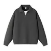 Roupas Masculinas ACU Moletom de cor sólida com gola dobrável, estilo falso duas peças para homens, novo top simples vintage com pequeno decote V para homens, outono e inverno de 2026
