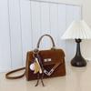 Bolsa Pequena de Mão Retrô de Outono para Mulheres 2025 Nova Moda Casual Elegante Simples Bolsa Transversal Pequena Bolsa Quadrada Pequena
