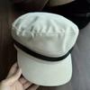 Gorra azul marino con hebilla de cinturón vintage de diseñador de calidad industrial pesada, boina de ante cálida para otoño e invierno, gorra octogonal de celebridades cibernéticas