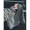 Camiseta de punto de manga larga a rayas blancas y negras para hombre, top retro americano pesado de otoño, corte holgado y relajado, adecuada como capa interior o camiseta básica
