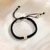 Pulseira Trançada com Pingente de Borboleta Nova Inicial Europeia e Americana Transfronteiriça Personalizada Presente de Formatura do Ensino Médio e Faculdade Menina
