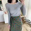 Camiseta Básica Feminina Gola Redonda de Modal 12 Cores Fio para Primavera, Verão e Outono 2020 Nova Roupa Macia Corpo Fino Camiseta de Manga Longa