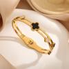 Pulseira Europeia e Americana Transfronteiriça de Aço Titânio Novo Trevo de Quatro Folhas Feminina Concha Preta e Branca Luxo Leve Combinação com Tudo Pulseira Pulseira de Trevo da Sorte