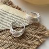 Pendientes de Plata de Ley S925 Estilo Coreano Diseño de Nicho Retro Blanco Quemado Joyería para Orejas de Línea Simple y Personalidad Estilo Coreano