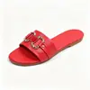 Sandalias Planas de Mujer de Nuevo Estilo Transfronterizas con Decoración de Hebilla Metálica, Calzado de Moda para Citas, Sandalias Casuales de Verano, Pantuflas al por Mayor