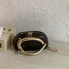 Bolso Metálico Caja Retro Personalidad Europea y Americana 2026 Elegante Simple Estético Textura de Banquete Clutch Crossbody Bolso Pequeño