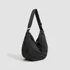 2024 Nuevo bolso cruzado de un hombro retro marrón tipo bola de masa de lona para mujer estilo nicho perezoso