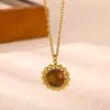 Colar com pingente de grão de café em pedra olho de tigre natural, estilo retrô transfronteiriço, uma corrente de clavícula moderna e elegante com um design único para mulheres