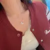 Collar Dulce de Mariposa Coreano para Mujer Lujo Accesible Gama Alta Zirconia Súper Brillante Colgante Exquisito Cadena de Clavícula Corazón Femenino Tendencia