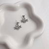 Pendientes de estrella de circonita con forma de corazón, pendientes de celebridades online, pendientes de verano 2023, diseño de nicho, pendientes de elfo lunar.