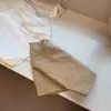 ¡Muy recomendable! Estilo Old Money~Pantalones cortos de lino caqui de alta densidad y alto número de hilos para mujer, nuevos shorts de verano
