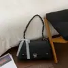 Bolsa de Grande Capacidade para Mulheres 2026 Novo Design de Nicho de Verão Bolsa de Ombro/Axila Textura de Alta Qualidade Bolsa Almofada Transfronteiriça