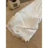 Calça casual de renda bordada off-white para mulheres, novo design de verão 2026, estilo de alta qualidade, calça fina solta de perna larga