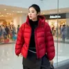 El más vendido 2026 nuevo modelo abrigo de algodón corto de invierno para mujer, grueso, de moda, holgado y cálido con parches en las mangas