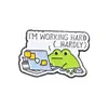 Broche Sapo de Hobby Liga Pintura Assada Emblema Acessórios Engraçados para Roupas de Trabalhador de Escritório Alfinete