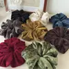 Diadema de terciopelo de color liso estilo perezoso de otoño e invierno, accesorios para el cabello para mujer, diadema de goma simple retro, diadema dulce color crema