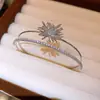 Brazalete de Zirconia Doble Capa Fuegos Artificiales de Zirconia Brazalete de Temperamento de Moda Transfronterizo Joyería de Mano Versátil de Gama Alta Nicho Venta al por Mayor para Mujeres