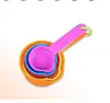 Herramientas de repostería Tamaño pequeño Plástico de color Cuchara medidora Juego de 5 piezas Combinación Cuchara medidora de harina y condimentos Traje de cucharas medidoras