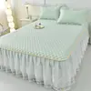 Nuevo Estilo Princesa de Verano Juego de Tres Piezas de Colchoneta Suave de Látex Engrosada Colchoneta de Seda Helada Lavable a Máquina Colchoneta Estilo Falda de Cama