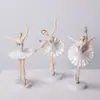 Niña de ballet PVC sólido niña hermosa adorno para pastel de cumpleaños enchufe adornos bailando niña de ballet