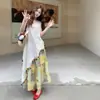 Moda Verão 2026 Casual Elegante Redutor de Idade Confortável Amigo da Pele Conjunto de Blusa e Saia de Renda Tendência