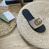 Conjunto de Moda de Verano 2025 Europeo y Americano Todo Fósforo Hebilla de Cobre Punta Redonda Plana Punta Abierta Sandalias Retro para Mujer