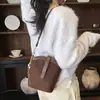 Bolso de Mujer Colorido de Moda Bolso Pequeño Estilo Nuevo Otoño 2026 Cadena Versátil Moda Cruzado Hombro Único Bolso Cubo