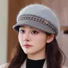 Gorro de invierno para mujer, madres de mediana edad y mayores, forrado de forro polar, grueso, cálido, gorra de pico de pato, gorro de punto protector de orejas, boina