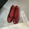 Versão em couro de cavalo~Sensação oleosa e cerosa bico redondo pequeno laço boca rasa sapatos de salto baixo femininos estilo retrô slip-on fundo plano sapatilhas de balé