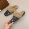 Zapatillas estilo Birkenstock francés perezosas de otoño e invierno con punta y forro de pelo, estilo ola más terciopelo para exteriores, nuevas zapatillas de algodón para persona perezosa 2026